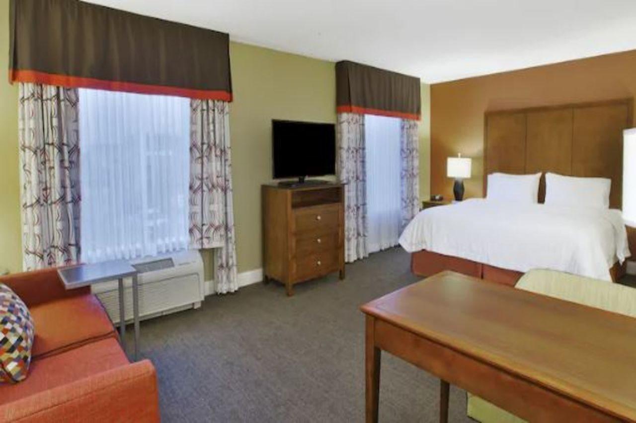 Hampton Inn & Suites Wichita-Northeast Eksteriør bilde