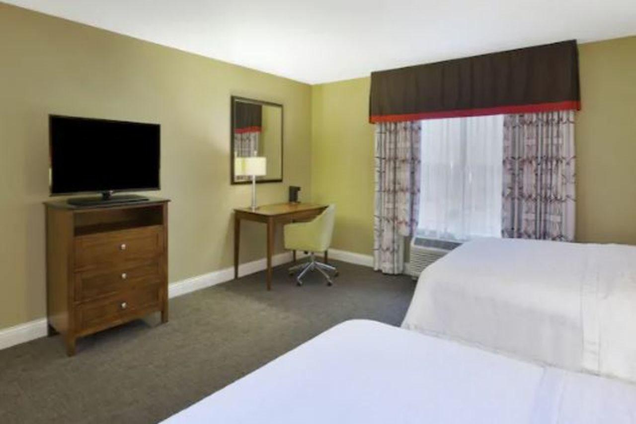 Hampton Inn & Suites Wichita-Northeast Eksteriør bilde