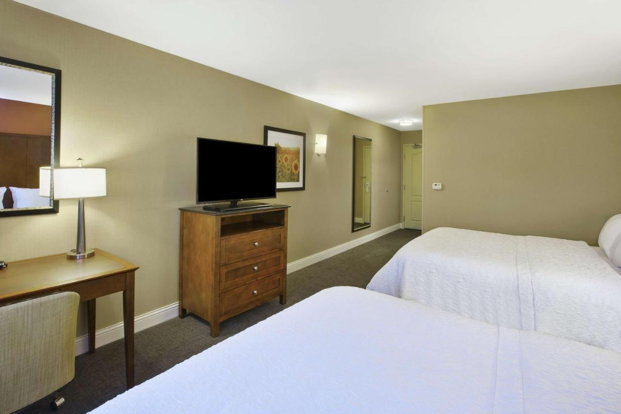 Hampton Inn & Suites Wichita-Northeast Eksteriør bilde