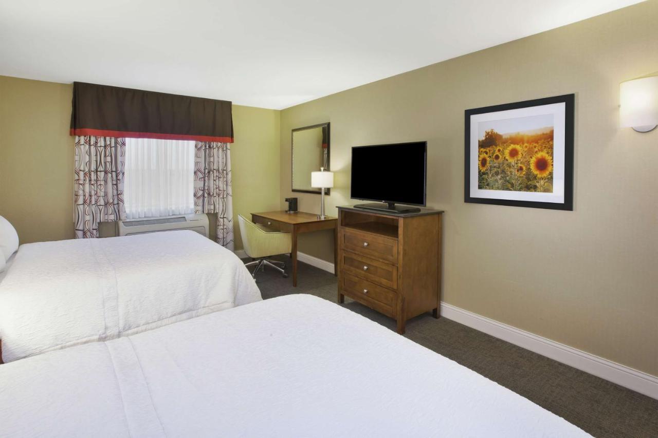 Hampton Inn & Suites Wichita-Northeast Eksteriør bilde