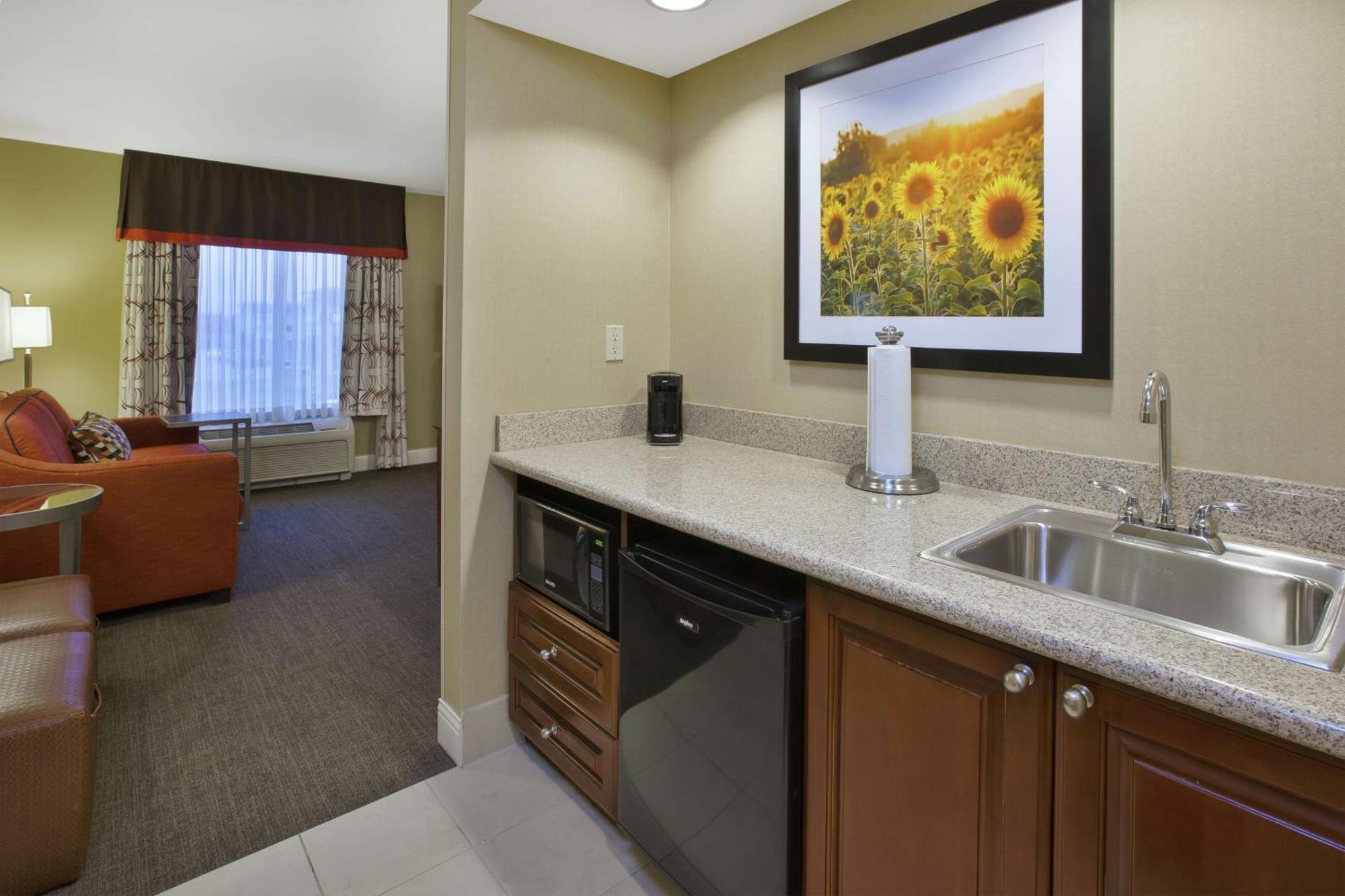 Hampton Inn & Suites Wichita-Northeast Eksteriør bilde