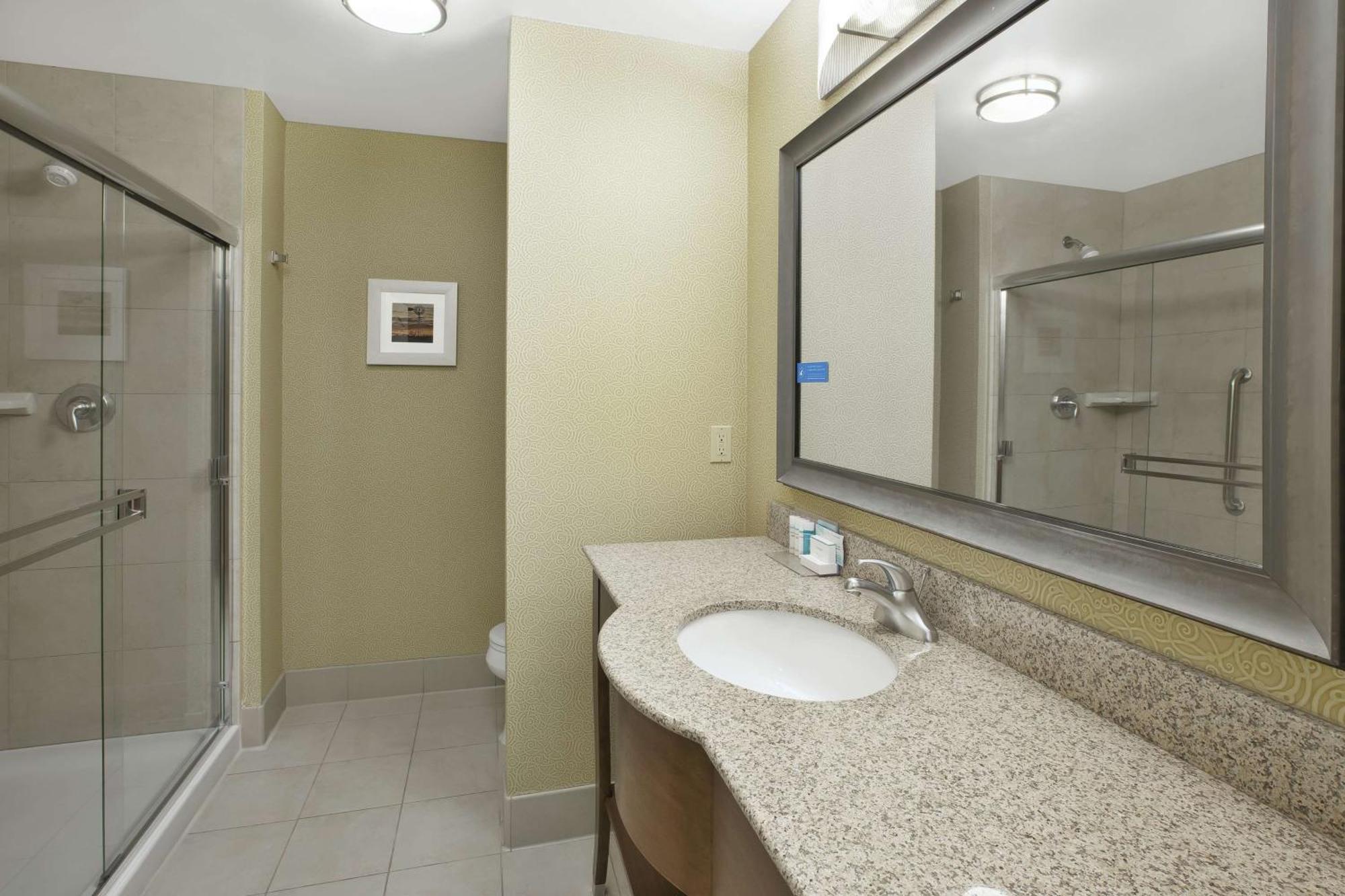 Hampton Inn & Suites Wichita-Northeast Eksteriør bilde