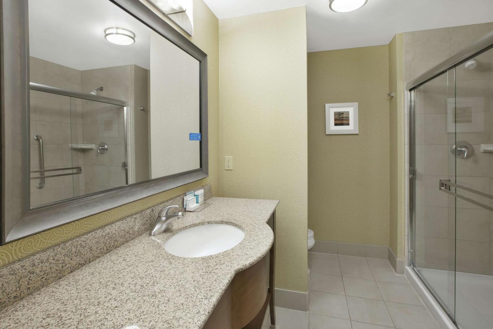 Hampton Inn & Suites Wichita-Northeast Eksteriør bilde