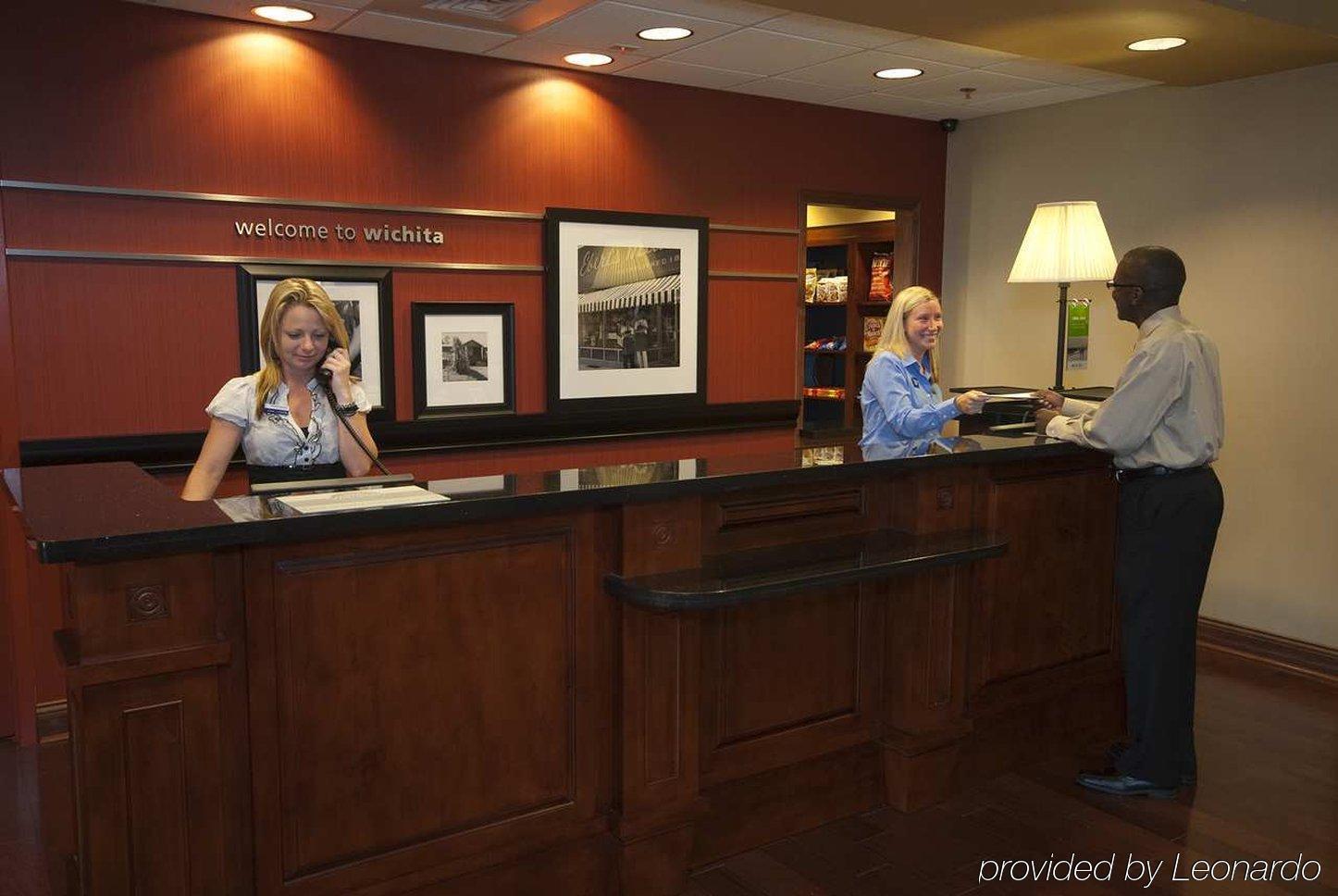Hampton Inn & Suites Wichita-Northeast Interiør bilde